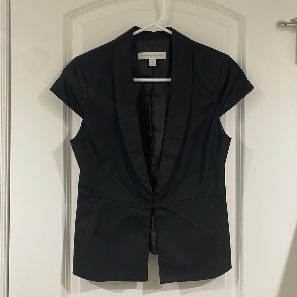 New York & Company, size 2, Cap sleeve Blazer